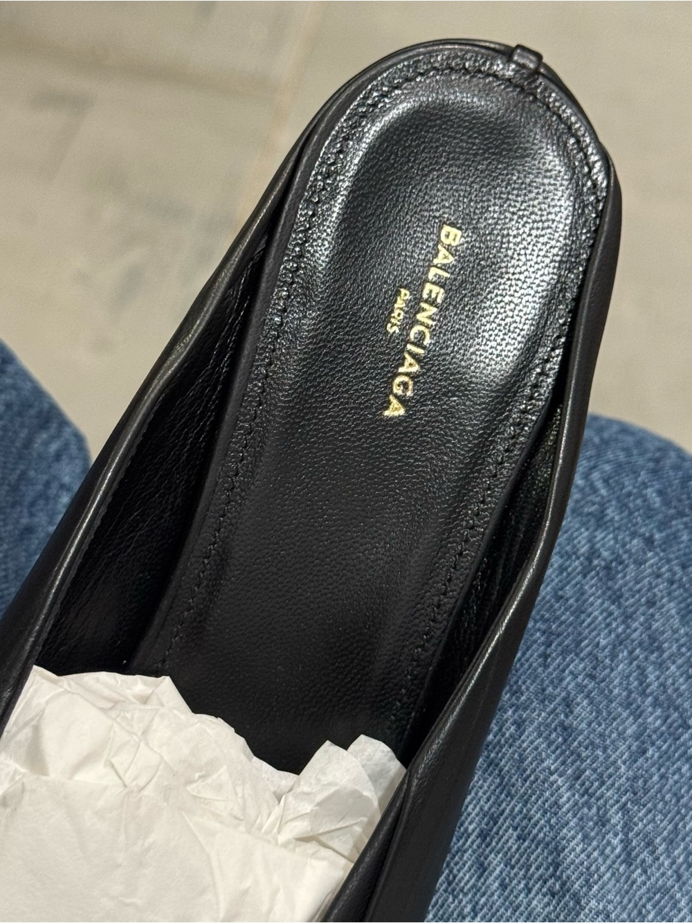 100% AUTH Balenciaga Black Knife Leather Folded-Toe Ballet Kitten Heel - Picture 2 of 9